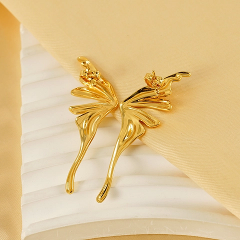 Eleganti Orecchini a Bottone in Acciaio Inossidabile con Ali di Farfalla Placcati in Oro Design Artistico per Donna