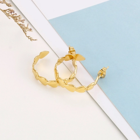 Eleganti Orecchini a Cerchio a Forma di C con Cuori Collegati in Acciaio Inossidabile per Donna Gioielli di Moda Oro Argento Oro Rosa