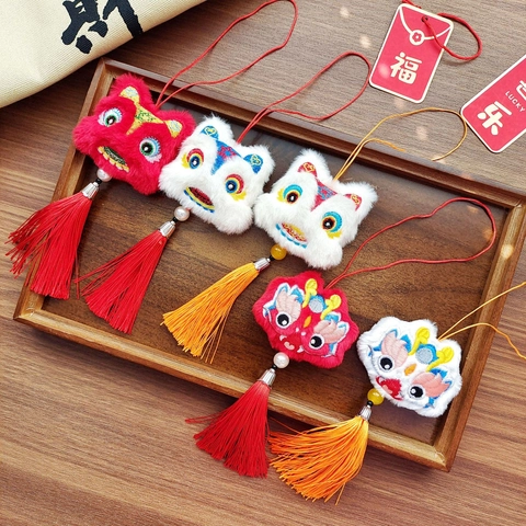 Chinese Style Plush Awakening Lion Pendant Lucky Tiger Dragon Mascot Doll With Tassel For Car Bag Hanging Ornament Decoration
