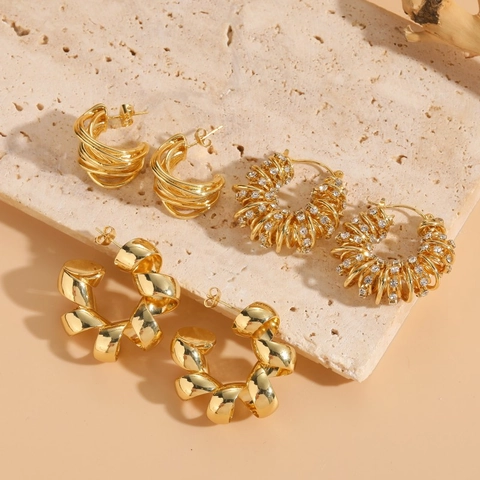 Twisted C-Shape Creolen Kupfer Mit Zirkon Geometrisch Minimalistisch Schmuck Für Frauen Elegantes Accessoire