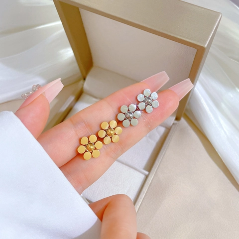 Blumen-Ohrstecker Aus Titanstahl Minimalistische Geometrische Elegante Schmuckstücke Für Damen