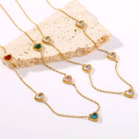 Herzförmige Bunte Zirkonia Anhänger Halskette Titastahl 18K Vergoldet Trendy Ins Stil Für Damen Schmuck
