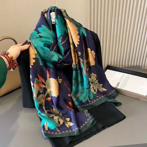 Damen Vintage Satin Schal Pfingstrose Blume Druck Retro Mode Seidenimitat Schal Sonnenschutz Große Lange Strandtuch Elegantes Accessoire