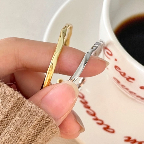 925 Sterling Silver Irregular Hammered Texture Bangle Bracelet Geometric Minimalist For Women Elegant