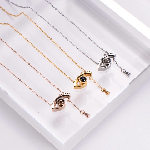 Collana Con Pendente Proiezione Occhio Del Diavolo Acciaio Inossidabile Placcato Oro 18K Gioielli Incisi Love Per Donna