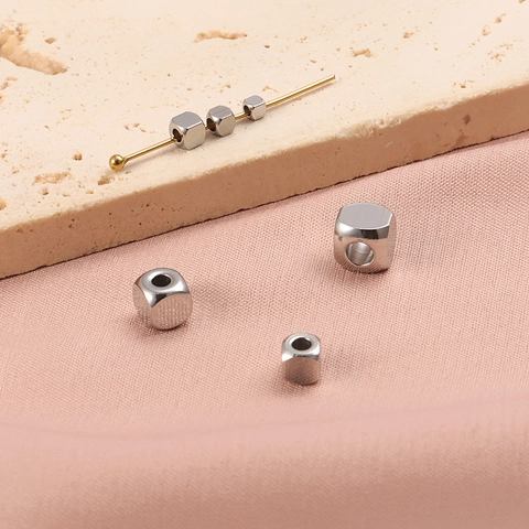 Perles D'Espacement Cube Acier Inoxydable 304 Surface Lisse Géométrique Pour Fabrication De Bijoux DIY Bracelet Collier Minimaliste