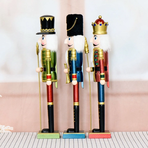 Christmas Wooden Nutcracker Soldier Traditional Painted Holiday Home Desktop Decoration Handcrafted Festive Ornament Gift