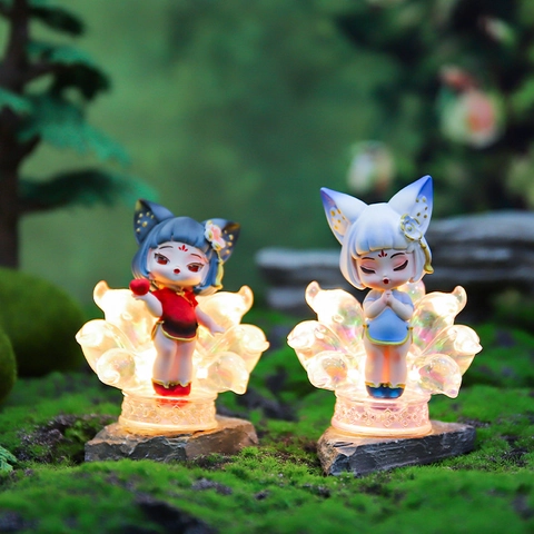 Mystery Figurines Resin Mythical Nine-Tailed Fox Desktop Ornaments Chinese Style Decor Toy Gift Cute Collectible