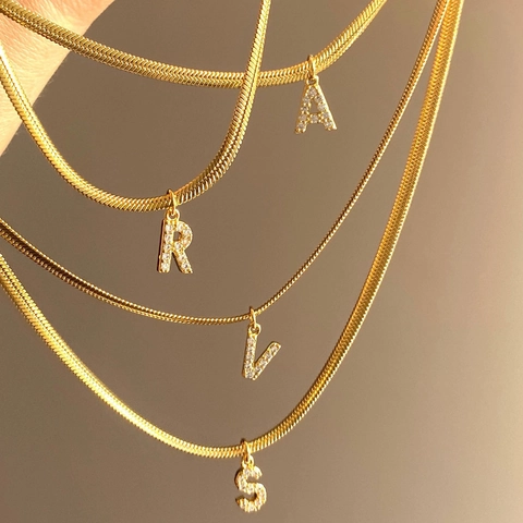 18K Vergulde Koperen Letter Hanger Ketting Met Zirkoon Slangenketting Voor Dames Gepersonaliseerde Stijl