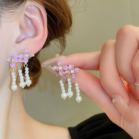 Orecchini A Nappa Con Fiori E Zirconi Imitazione Perla Artificial E Perno In Argento Per Donna