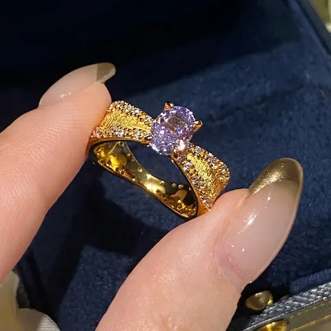 Französischer Vintage Kupfer Offener Ring Mit Violettem Ovalem Zirkon Und Gestreifter Textur Für Damen Eleganter Verstellbarer Schmuck