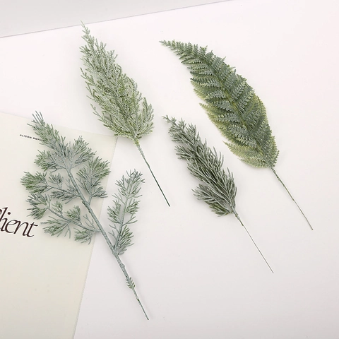 Artificial Pine Branches Frosted Snow Effect Flocked Cypress Cedar Sprays Plastic Greenery For Christmas Winter Home Decoration