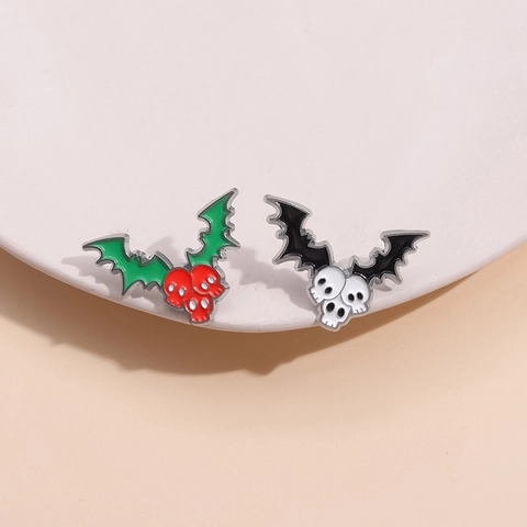 Spilla In Smalto Con Ali Di Pipistrello E Teschio Halloween Gothic Punk Gioielli Lega Di Zinco Per Zaino Cappello Regalo