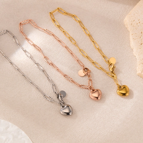 Pulsera De Acero Inoxidable Con Colgante De Corazón Cadena De Clip Chapada Al Vacío Etiqueta Redonda Joyería Para Mujer