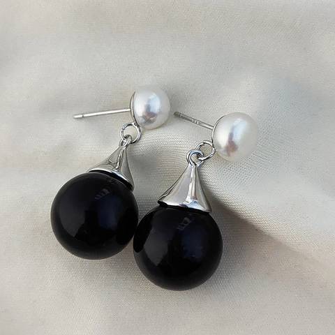 French Vintage Freshwater Pearl Drop Earrings For Women Elegant Black Round Bead Artificial Pearl Dangle Earrings Jewelry