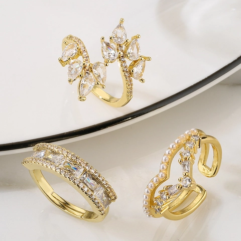 Anillo Abierto Geométrico Irregular Cobre Chapado En Oro Zircón Corte Pera Micro Pavé Joyería De Dedo Ajustable Elegante