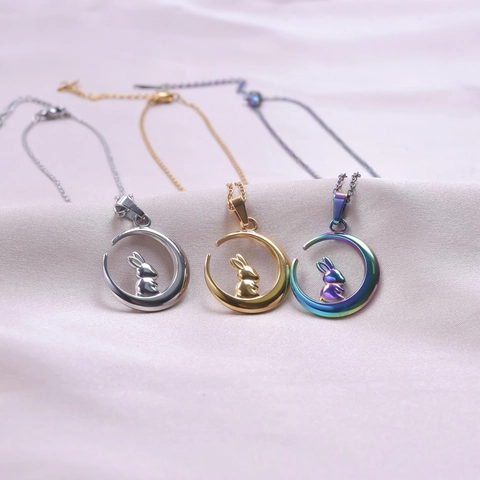 Collar Con Colgante de Conejo de Luna de Acero Inoxidable Para Mujer Joyería de Animales Huecos Chapado en Oro
