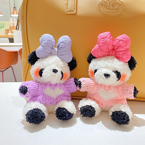 Porte-clés Panda En Peluche Pull En Tricot Mignon Décor De Cœur Et Nœud Pendentif De Sac Poupée En Peluche Cadeau Pour Femmes Filles