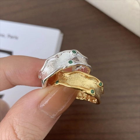 Anello in Argento Sterling 925 Martellato Irregolare per Donna Vintage Anello Regolabile Aperto con Strass Verde Gioielli Regalo