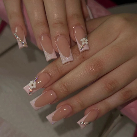 Press On Nails French Pink Glitter Square 3D Flower Rhinestone Artificial Pearl Sweet Elegant Wearable Artificial Nails For Women