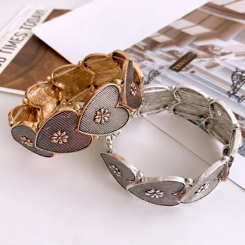 Pulsera Elástica Vintage En Forma De Corazón Aleación Textura Metálica Relieve De Flores Estilo Retro Para Mujeres