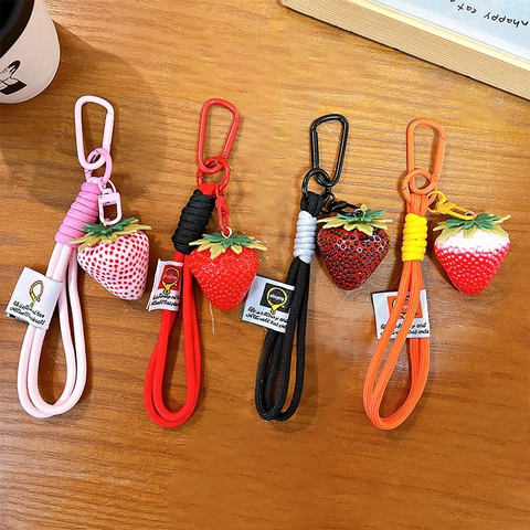 Schattige Hars Aardbei Sleutelhanger Hanger Mooie Schooltas Hangend Ornament Mode Auto Sleutelhanger Cadeau