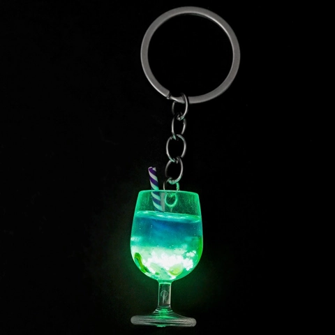 Creative Miniature Fruit Cocktail Glass Keychain Night Light Plastic Beverage Cup Pendant With Straw Lemon Slice For Bag Charm Gift
