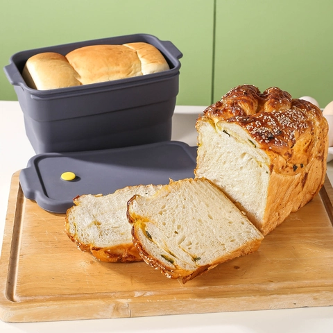 Silicone Bread Loaf Pan Foldable Toast Mold With Lid Rectangular Baking Pan Heat Resistant Food Storage Container Grey