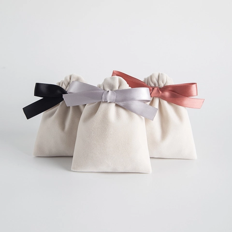 Velvet Jewelry Drawstring Bags Beige Small Gift Pouches With Satin Ribbon Bow For Necklace Bracelet Ring Storage