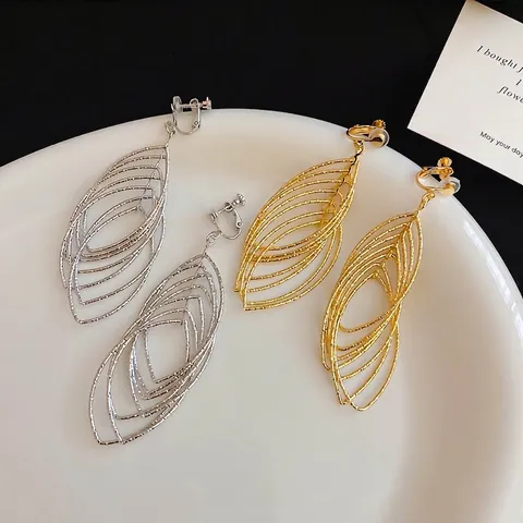 Metalen Multi Layer Holle Blad Ovalen Clip On Oorbellen Zonder Piercing Elegant Luxe Sieraden Dames