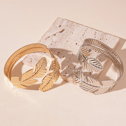 Vintage Leaf Feather Open Cuff Bracelet Metal Alloy Adjustable Minimalist Bangle Fashion Jewelry Accessory For Women