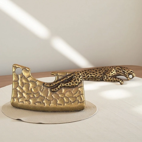 Bottle Opener Creative Leopard Cheetah Shape Mini Knife Design Vintage Brass Metal Ornament Keychain Pendant Home Decor