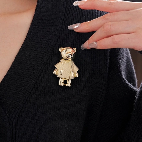 Cute Bear Brooch Alloy Rhinestone Inlaid Grid Texture Coat Golden Elegant Lapel Pin For Women
