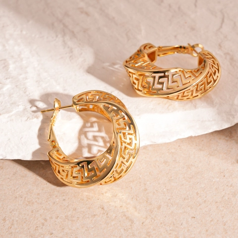 Orecchini a Cerchio Vintage in Rame con Greca Greca Traforata per Donna Gioielli Geometrici Torsadé di Lusso Accessori