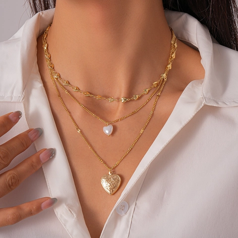 Collana A Strati In Lega Medaglione A Cuore E Ciondolo A Cuore Con Perla Artificial Sintetica Gioielli Vintage Stile Francese Per Donna