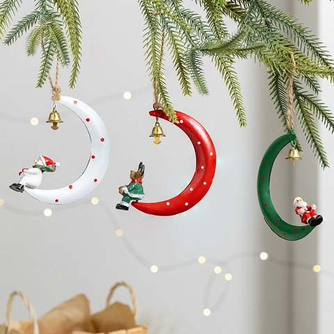 Ornamenti Appesi Luna Di Natale Con Campanello Ferro Figurine Babbo Natale Renna Pupazzo Di Neve Resina Decorazione