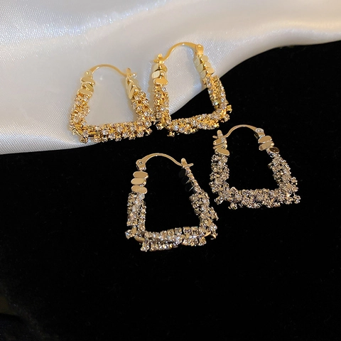 Boucles D'oreilles Huggie Géométriques Minimalistes En Forme De U Avec Incrustation De Zircon Base Cuivre Et Tige Acier