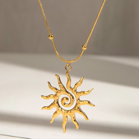 Collana con Pendente Sole a Spirale in Acciaio Inossidabile Vintage Donna Texture Martellata Oro Argento Gioielli Regalo