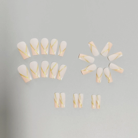 Uñas Postizas Coffin Largas Rosa Nude Mate Con Líneas Geométricas De Purpurina Dorada Estilo Francés Uñas Artificiales