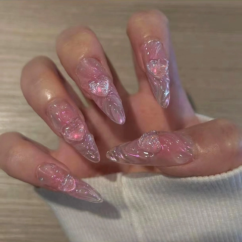 Faux Ongles Press On Forme Stiletto Longue Dégradé Rose Doux Avec Décoration Coeur 3D Paillettes Pour Femmes