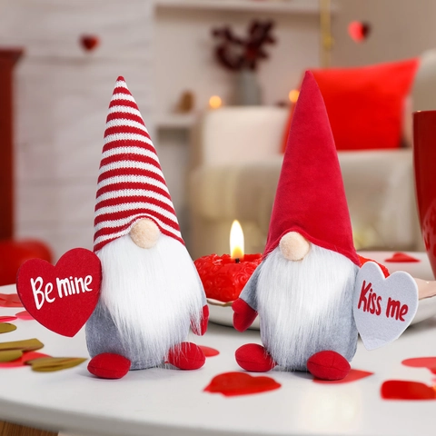 Valentine's Day Gnome Plush Faceless Doll Striped Red Hat Holding Heart Swedish Tomte Gonk Table Home Decoration Desktop Ornament