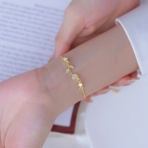 Tulip Flower Bracelet Copper Jewelry With Cat Eye Stone Zircon Adjustable Bolo Clasp Elegant Floral Accessory For Women
