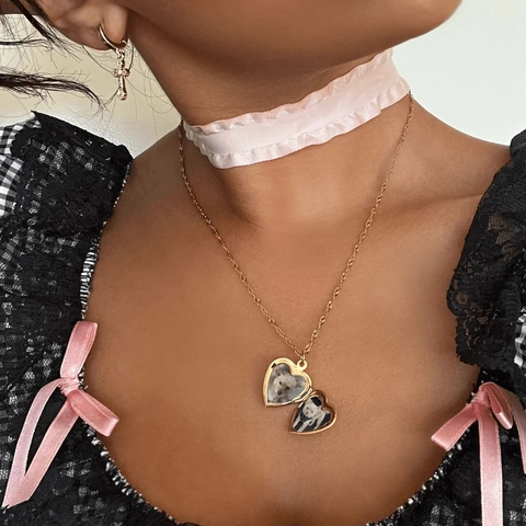 Heart Locket Necklace 18K Gold Plated Stainless Steel Openable Photo Pendant Engraved Flower Vintage Romantic Jewelry Gift