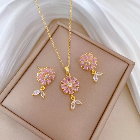 Flower Necklace And Earrings Jewelry Set Titanium Steel Gold Plated Copper Cubic Zirconia With Silver Earring Post Elegant