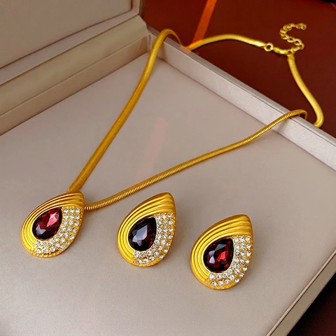 Teardrop Jewelry Set Alloy Red Rhinestone Zircon Necklace And Earrings With 925 Sterling Silver Earring Post Vintage