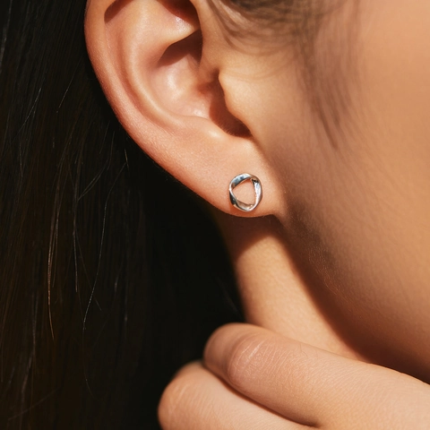 925 Sterling Silver Stud Earrings Twisted Wave Mobius Geometric High Polish Minimalist Hip Hop Trendy Jewelry For Women
