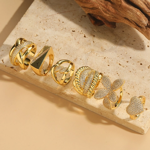 Vintage Übertriebene Blume Zirkonia Offener Verstellbarer Ring Für Damen Vergoldet Kupfer Herz Geometrischer Modeschmuck Ring