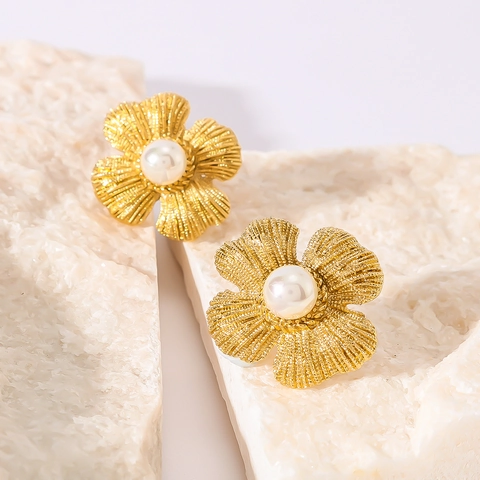 Asymmetrical Stainless Steel Flower Earrings With Artificial Pearl Inlay Textured Petals Vintage 18K Gold Plated Jewelry For Women