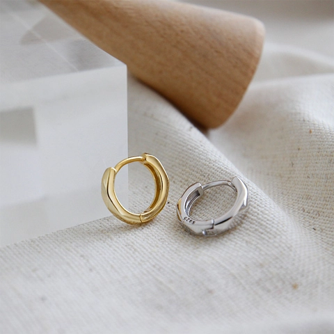 Pendientes De Aro Geométricos Facetados De Plata De Ley 925 Huggie Minimalista Para Mujer Chapados En Oro