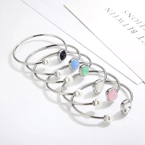 Brazalete Abierto De Acero Inoxidable Con Cristal Cuadrado Y Perla Artificial De Concha Para Mujer Joyería De Moda Minimalista Ajustable